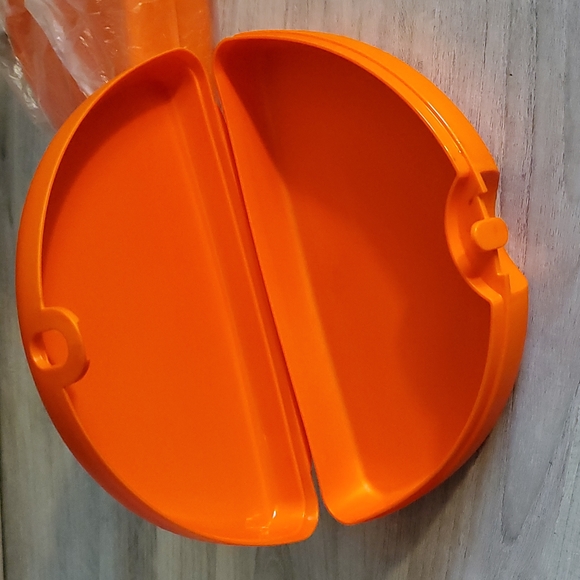 Tupperware Folded Lunch Keepers - Picture 5 of 7